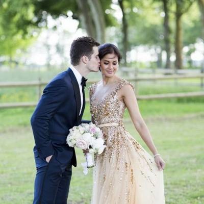 Fotózás esküvő évforduló (egy csokor kezüket) Photo ülés házassági évforduló