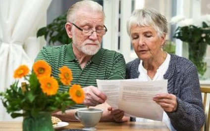 Hol és hogyan lehet egy hitel kölcsön nyugdíjasoknak a nyugdíjasok számára a Takarékbank
