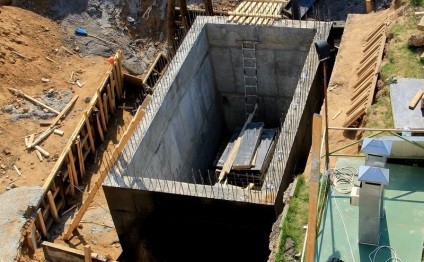 Vízszigetelő víztartályok fém, beton (vízszigetelés) Vízszigetelő víztartályok fém, beton