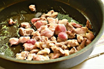 Hajdina sertéshússal egy serpenyőben - a recept egy fotó