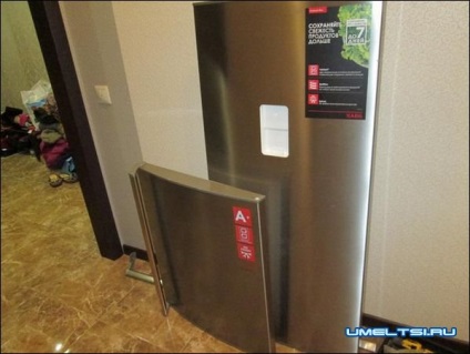 Hogyan, hogy ellensúlyozzák a hűtő ajtaját lépésről lépésre, diagramok, videó
