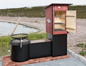 Hogyan készítsünk egy smokehouse füstölt fa kezük (smokehouse) Hogyan készítsünk egy smokehouse füstölt fa kezük