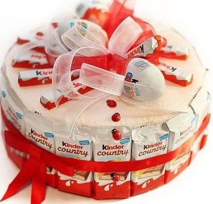 Hogyan készítsünk egy ajándék Kinder torta (ajándék) Hogyan készítsünk egy ajándék egy torta Kinder