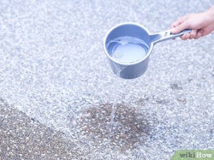 Hogyan lehet eltávolítani a vizelet szagát a betonfelület