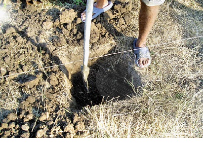 Hogyan kell telepíteni csövek a kerítés kezével