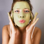 Hogyan lehet megjeleníteni a sötét foltok az arcon hatékony receptek és kozmetikai kezelések