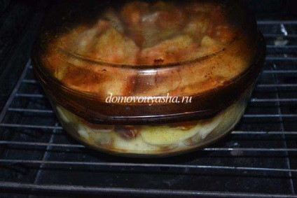 Hogyan finom főzni házi csirke darabokat krumpli a sütőben, a hagyományos tudás