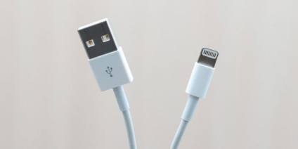 Hogyan töltse iPhone töltés nélkül usb otthon