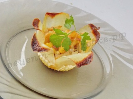Burgonya kosarak tele „virágok” recept a kemencében (töltelék) Burgonya kosarak tele „virágok” recept a kemencében