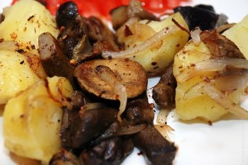 Burgonya gombával - ízletes szezonális ételeket kínál reggelire