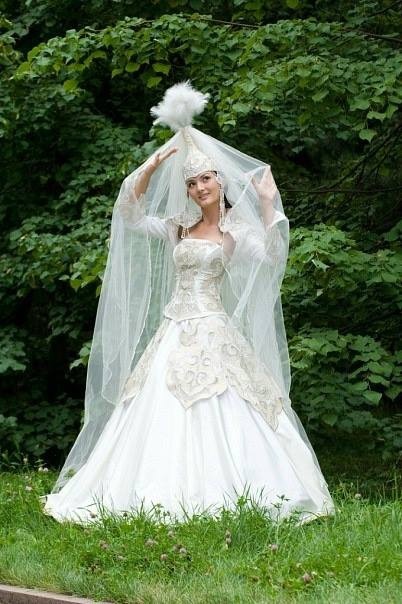 Kazah esküvői ruha