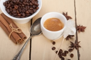 Kávé konyak előnyei és hátrányai, receptek, hogyan kell inni
