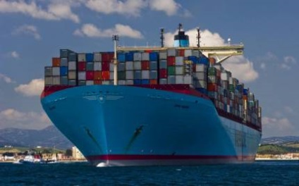 Konténer «Emma Maersk» legnagyobb áruszállító a világ