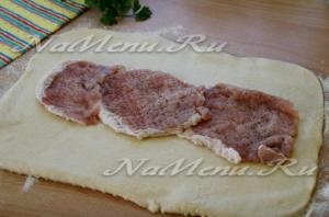 Coulibiac a hús és a burgonya, a recept egy fotót