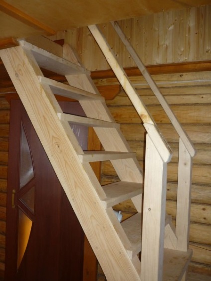 A lépcső az ország saját kezűleg útmutató az építési faszerkezetű (fotó és videó)