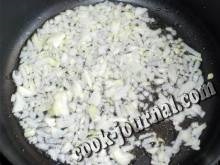Tészta kolbász és paradicsom recept fotó (paradicsom) Tészta kolbásszal és paradicsommal recept egy fotó