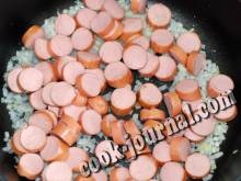 Tészta kolbász és paradicsom recept fotó (recept) Tészta kolbásszal és paradicsommal recept egy fotó