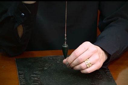 Pendulum számára dowsing - az egyetemes mágia eszköze