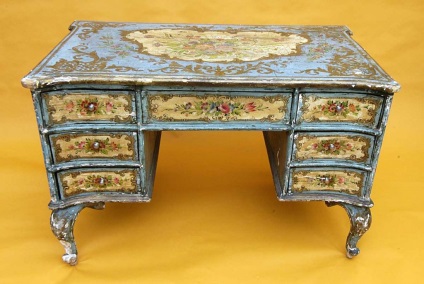 Bútor a stílus kopott elegáns dekorációval saját kezűleg (Shabby) Bútor a stílus kopott elegáns dekorációval saját kezűleg
