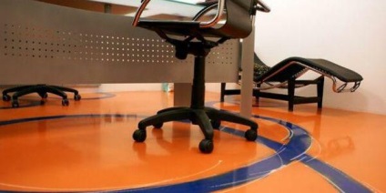 Önterülő padló budapesti irodája, az ár önterülő padlók szentpétervári irodáját „műhelyben”