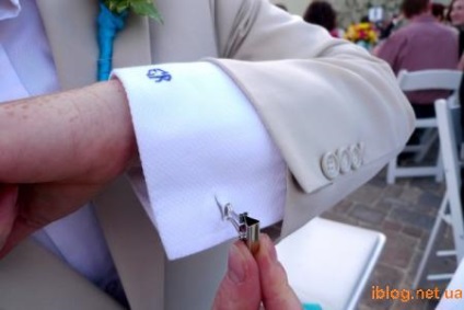 Néhány nagyszerű módon lehet használni gemkapocs (kötőanyag), kényelmes dolog (valamennyire) Néhány nagyszerű módon lehet használni gemkapocs (kötőanyag), kényelmes dolog