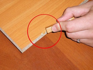 Eredeti és egyszerű módja, hogy a helyreállítás a régi kinézetét a falak és a bútorok saját kezűleg (helyreállítás) Eredeti és egyszerű módja, hogy a helyreállítás a régi kinézetét a falak és a bútorok a kezüket