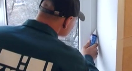 Befejező lejtőin ablakok műanyag DIY (befejező lejtők műanyag ablakok) Keretek lejt műanyag DIY