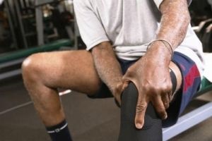 Duzzanat és fájdalom a térd flexiós - lehetséges okok, kezelés