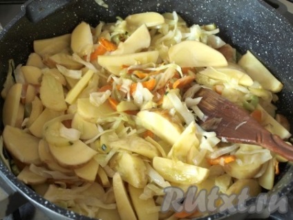 Növényi pörkölt burgonya, cukkini, káposzta - recept fényképpel (pörkölt) Növényi pörkölt burgonya, cukkini, káposzta - recept fotókkal
