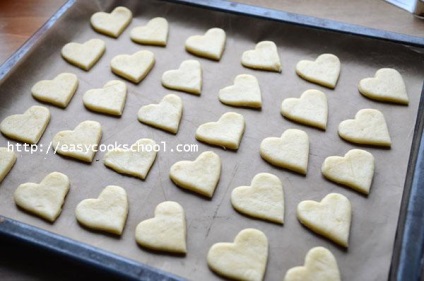 A cookie-k tejföllel recept fotókkal lépésről lépésre, egyszerű receptek (recept) A cookie-k tejföllel recept fotókkal lépésről lépésre, egyszerű receptek