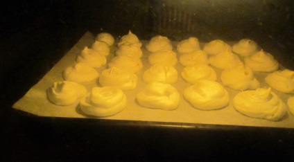 Habcsók torta - a recept egy fotó (főzni habcsók sütő) Habcsók torta - a recept egy fotó