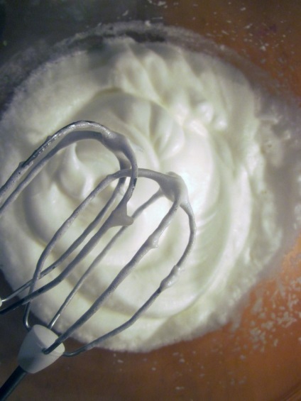 Habcsók torta - a receptet fényképpel (habcsók kemencében otthon) Habcsók torta - a recept egy fotó