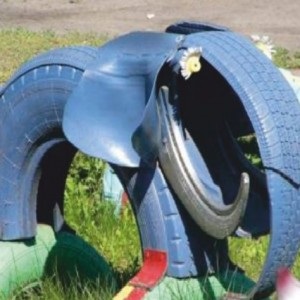 Mesterségek a kezüket a gumiabroncs (a) Mesterségek a kezüket ki a gumik