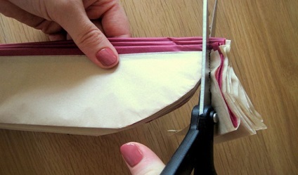 Pom-poms papírból készült el a kezét stílusos dekorációval kézikönyv (kéz) Pom-poms papírból készült el a kezét stílusos dekorációval utasításokat