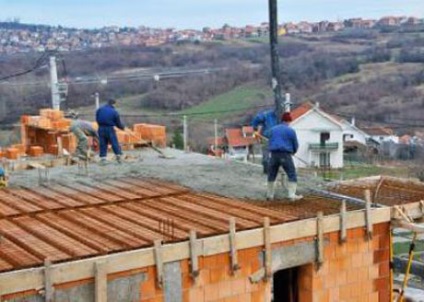 A mennyezet különböző minták és jellemzői az építési (plafon) A mennyezet tervez fajták és jellemzői az építési