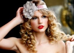 Taylor Swift frizura (frizura) Taylor Swift frizurák