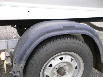 Trailer UAZ kezével - a gyártási folyamat (a) Trailer UAZ kezek - az előállítási folyamat