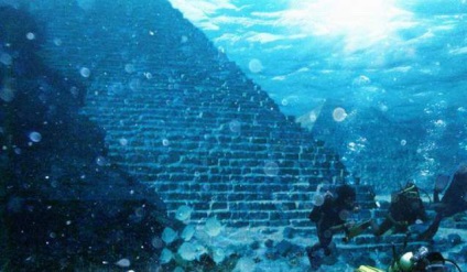 Közzététele az üveg piramis alján a Bermuda háromszög