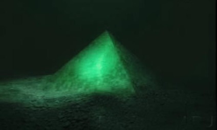Közzététele az üveg piramis alján a Bermuda háromszög