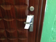 Javítás postaládákat a bejárat (postai) Javítás postaládák bejáratánál