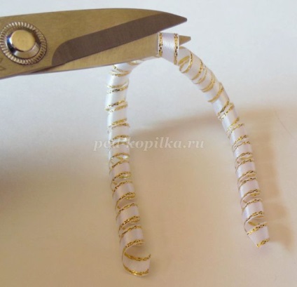 Gumi spirálja szatén szalagokkal (spirál) Gum spirálja szatén szalagokkal