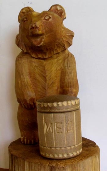 Bear fából faragott (képek faragványok) Bear fából faragott