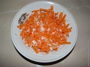 Hal sárgarépa és tejfölös burgonyával a kemencében (receptek a piros hal) Hal sárgarépa és tejfölös burgonyával a kemencében