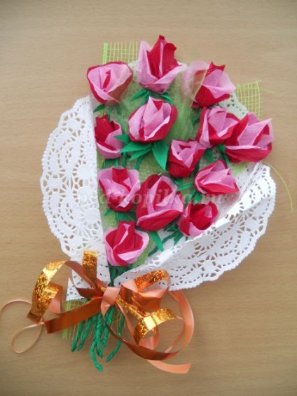 Roses anyák kezükben (kéz) Roses anyák kezükben