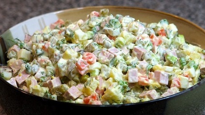 Saláta recept klasszikus kolbász és savanyúságok (Olivier) Saláta recept egy klasszikus kolbász és savanyúságok