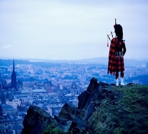 Skócia és fő vonzereje a leírások és fényképek