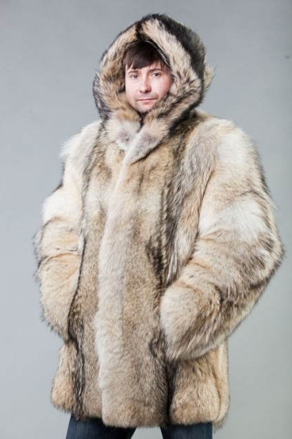 Coats farkas szőr, fotó lehetőségek (kabátok) Coats farkas szőr, fotó lehetőségek