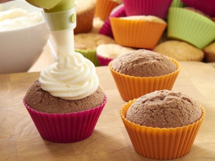 Szilikon bakeware párna, öntőformák cupcakes mint kenje, hogyan kell használni, a káros