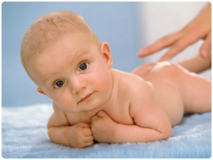 Kiütések a háton és a baba okoz és kezelés, a megfelelő diagnózis