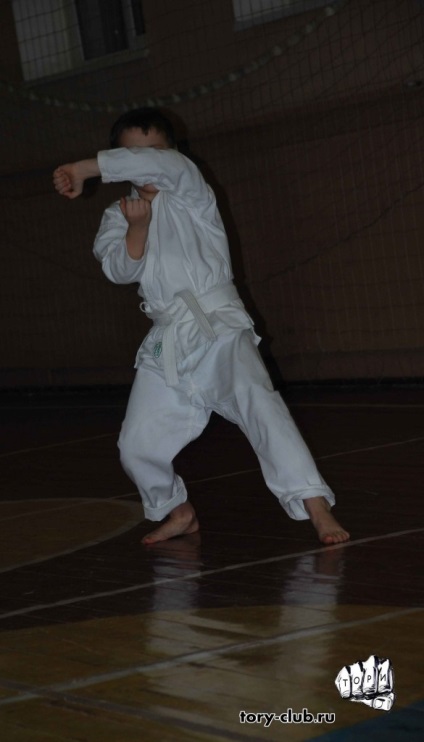 Hány éves kortól a legjobb kezdeni karate, tory-clud (foglalt) Hány éves kortól a legjobb kezdeni karate, tory-clud